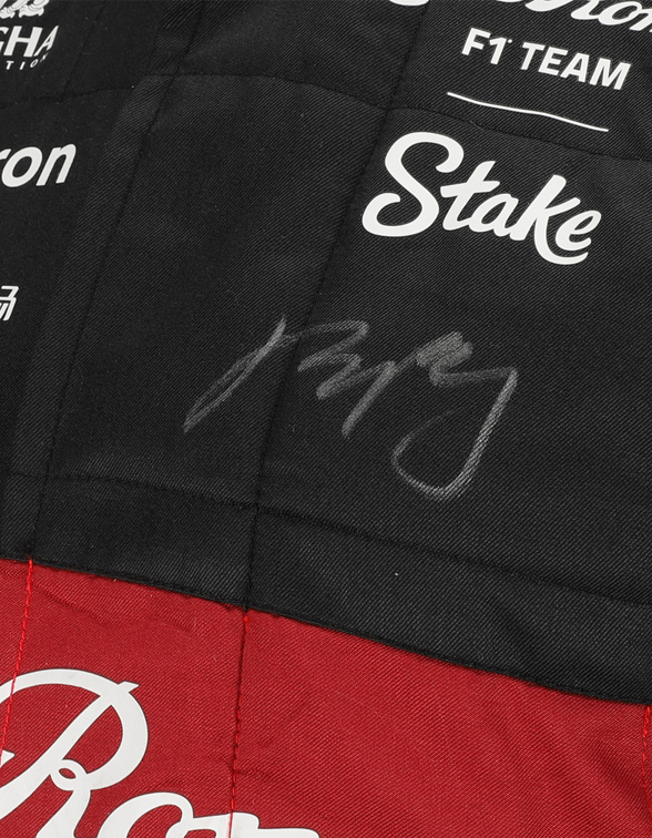 2023 zhou guanyu alfa romeo f1 race suit 2